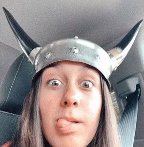 Meet your Posher, Travis